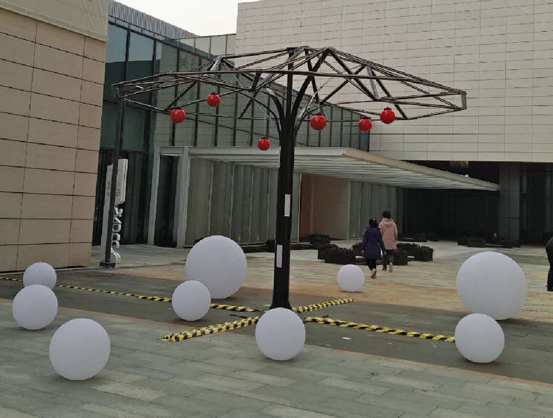 發(fā)光鐵樹(shù)造型效果